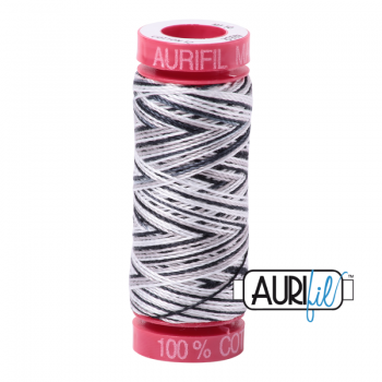 Aurifil 4652 - Licorice Twist